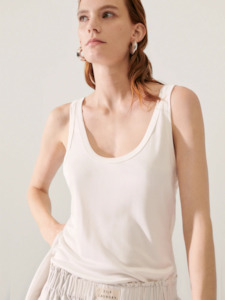 Tees Tops: Scoop Neck Tank in White