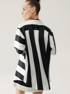 Short Sleeve Boyfriend Shirt in Puffin Stripe