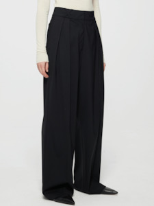 Wide Leg Tailored Trousers in Noir