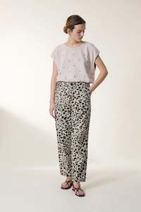 Leon Harper: Armina TCL08 Safar Natural Trousers