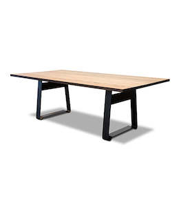 Transom dining table