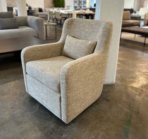 Chairs: Demi chair