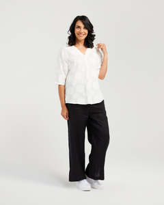 Blackstone Rose Detailed V Neck Top / BSJ9105