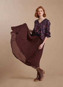 Winter 23: Madly Sweetly Cherry Ripe Top / MS953