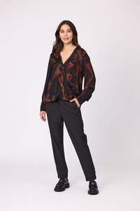 Design Nation Essence Blouse / DN28061