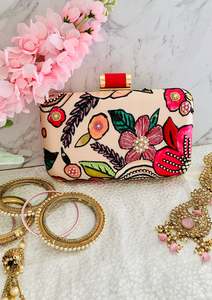 Bags: Art Deco Clutch - Beige