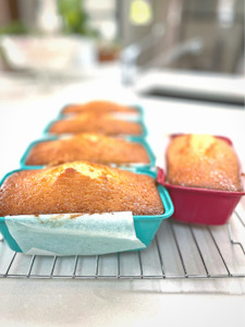Baking: Lemony Sour Cream Cake or Loaves