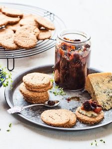 Baking: Digestive Biscuits