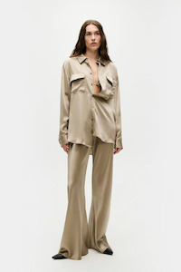 Silk Laundry: Boyfriend Shirt Graphite