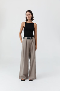 Pleat Loop Pants Mousse
