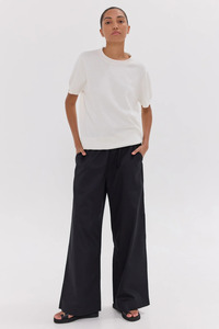 Bottoms: The Wide Leg Pant Black