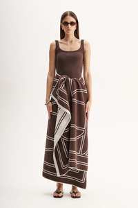 Accessories: Beau Towel Chocolate Ecru