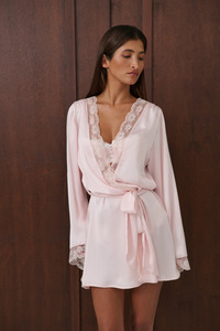 Lingerie: Sidney Robe Ballerina