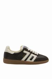 Footwear: Cloud Coffee/Milk