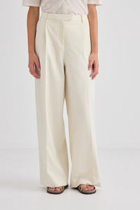Bottoms: Simone Trouser Ecru