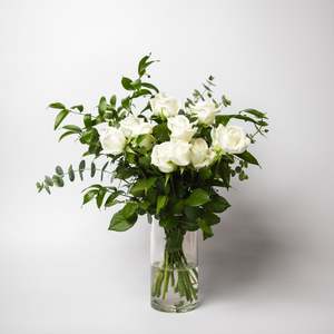 Frontpage: Premium White Roses
