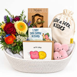 Gifts: Welcome Little One Hamper