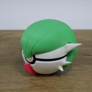 Character Balls: Gardivoir Ball