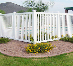 2.44m W x 1.22m H PVC Picket Fence Kit (incl. 1 Post) DH Garden Supplies
