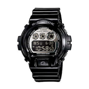 Casio G Shock Watch,200mt water resistance,black resin strap