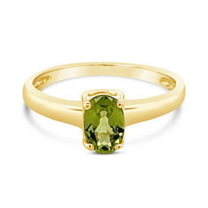 9ct Yellow Gold Peridot Ring