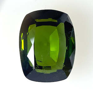 Gemstones: Green Tourmaline – 8.20ct Rectangular Cushion Cut
13.8 x 11mm