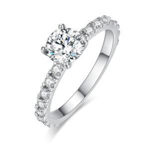 Frontpage: Four Claws 1 carat Lab-Grown Diamond Ring in 18K White Gold