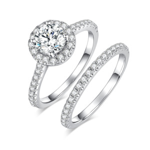 Frontpage: Round 1 carat Lab-Grown Diamond Ring in 18K White Gold main and side stackable ring set
