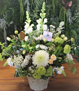 Floral Arrangements: Delightfully White Lotus