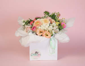 Petite Flower Collection: Miss Marshmallow Petite Posy