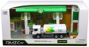Products: BP Garage with Scania Tanker 1: 64 scale Diecast Collectables
