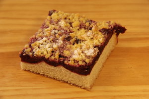 Products: Plum cake