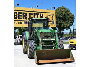 Tractors: John Deere 6534