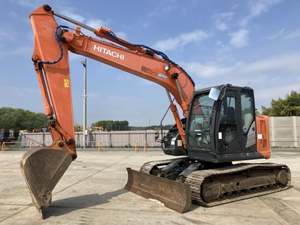 Excavators: 2016 Hitachi ZX135US-5B Excavator