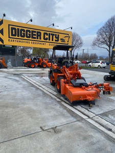 Loaders: TCM L3-2 / Hitachi LX15 Power Sweeper / Wheel Loader