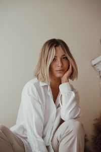 Ladies: Ladies Cut - Short From