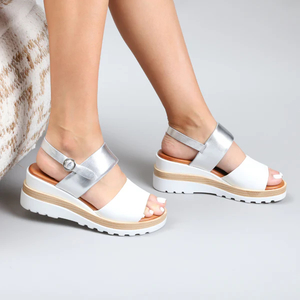 Tess Sandal White/silver – Le Sansa