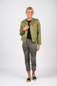 Jacket With Frill Hem Sage – Vassalli