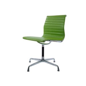 Meeting Room Chairs: Eames Replica Mid Back Meeting Chair (Green)