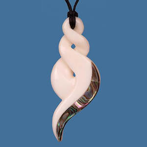 Maori Bone Carvings: Bone Double Twist Pendant