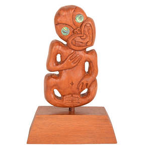 Maori Hardwood Carvings: Wooden Tiki On Base Ornament