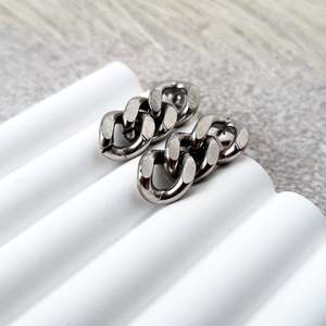 Earrings: Luxed Links Drop Earrings - Silver