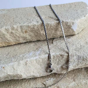 Necklaces: Delicate Twist Chain Bundle - Matching Necklace and Bracelet Set