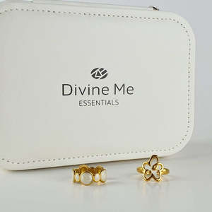 All Jewellery: Divine Jewellery Box - Black or White