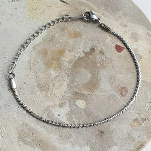 Delicate Twist Chain Bracelet - Silver