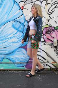 Dizzie Upcycled: Safari Leopard shorts size 8