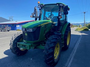John Deere 5090R