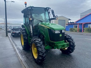 John Deere 5100R