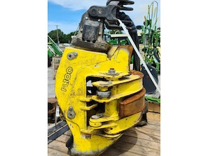 Forestry: John Deere FL100 Felling Head