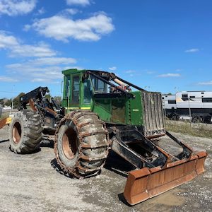 John Deere 648H